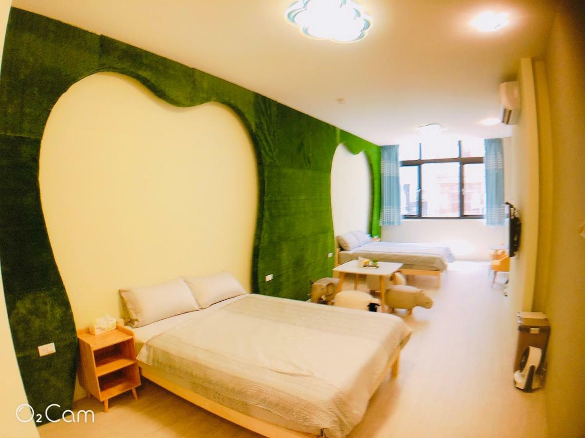Greenonly Homestay Тайнань Экстерьер фото